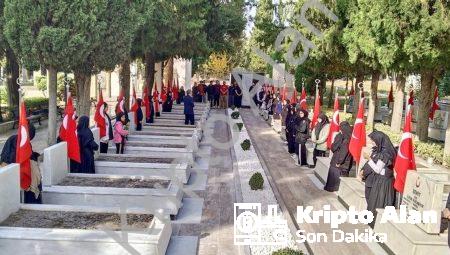 Denizli’de Duygusal 24 Kasım Töreni: Şehit Öğretmenler Dualarla Anıldı