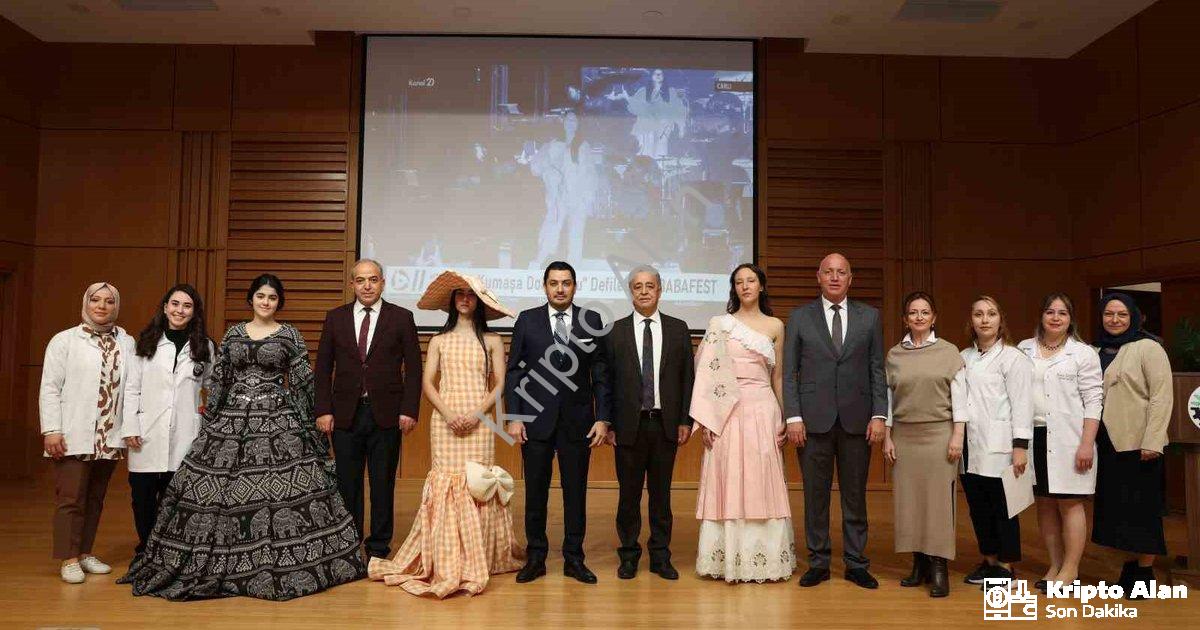 "BabaFest 2025’te DOSTEK Rüzgarı: Genç Tasarımcılar Ödüllendirildi" başlıklı haber için fotorealisti