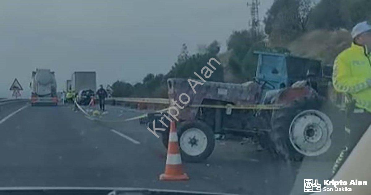 "Akhisar-Balıkesir Yolunda Feci Zincirleme Kaza: 1 Ölü, 8 Yaralı" başlıklı haber için fotorealistik,