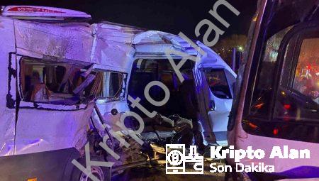 Kemalpaşa’da Korkutan Kaza: İki İşçi Servisi Çarpıştı, 15 Yaralı