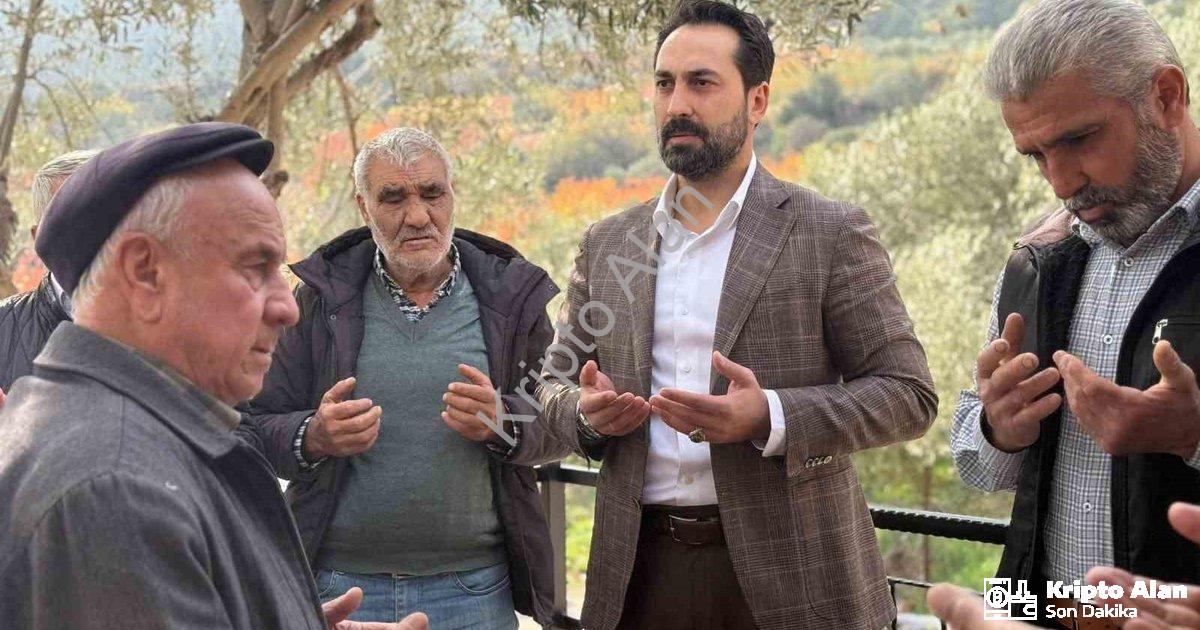 "Erken Seçim Tartışmalarına Arınç'tan Net Yanıt: 'Bu Görevimiz'" başlıklı haber için fotorealistik,