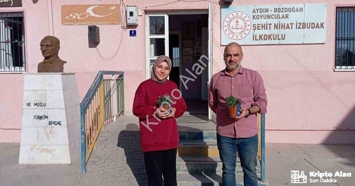 "Bozdoğan Belediyesi'nden Öğretmenlere Canlı Karanfil Hediyesi" başlıklı haber için fotorealistik, p