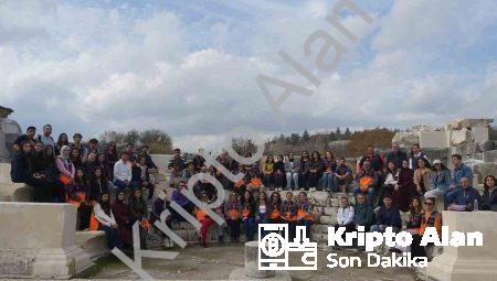 AFAD gönüllüleri Stratonikeia’da tarihle buluştu