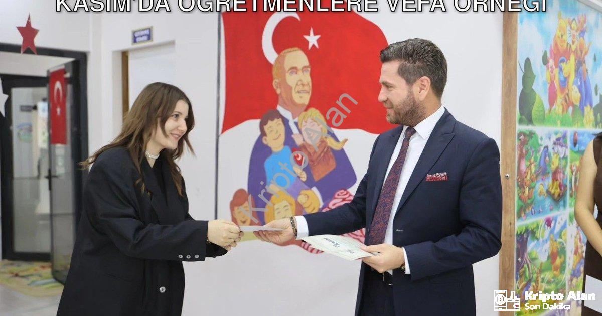 "Tavas Belediye Başkanı Tatık'tan 24 Kasım'da Öğretmenlere Vefa Örneği" başlıklı haber için fotoreal