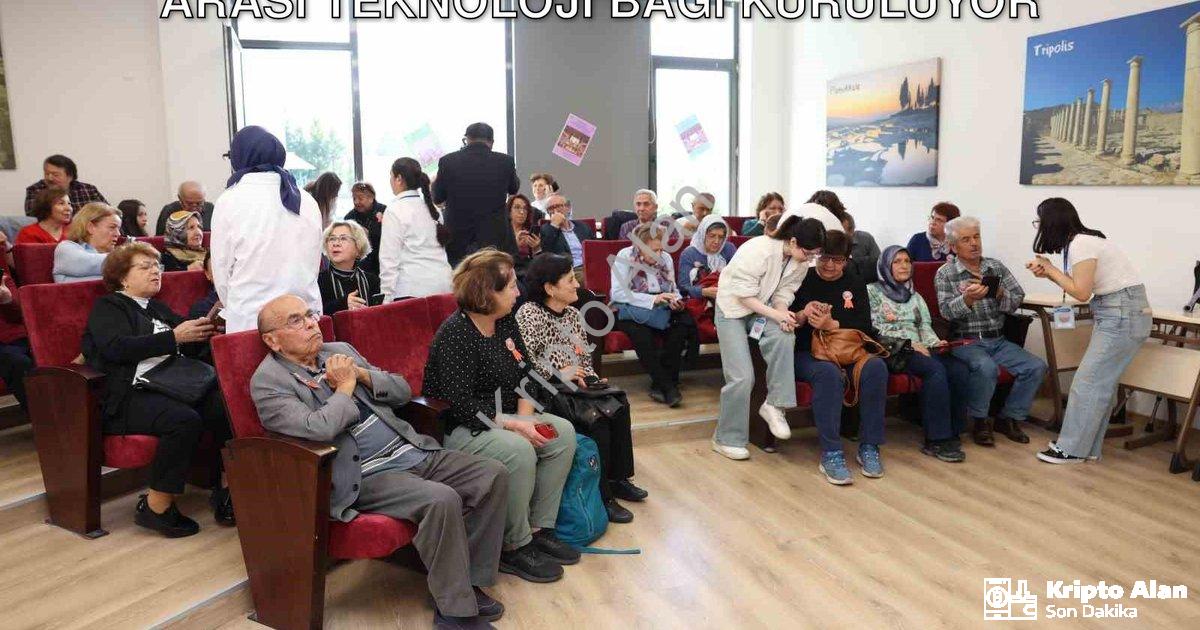 "Dijital Köprüler Projesi ile Kuşaklar Arası Teknoloji Bağı Kuruluyor" başlıklı haber için fotoreali