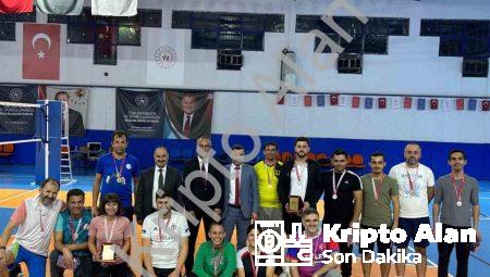 Denizli’de Öğretmenler Günü’ne Özel Anlamlı Etkinlik: Dostluk Kazandı